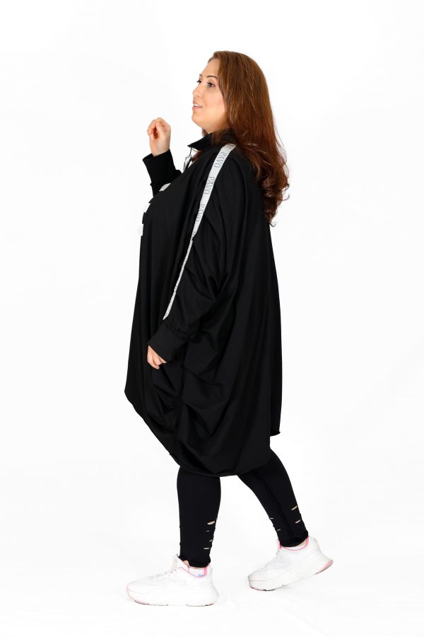 Casual Black Oversize Cardigan with Stripe Detail - Image 2